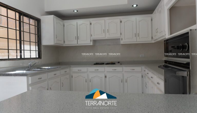 B6C4BFD8-FF2C-475E-885F-248DA6AD2C8A