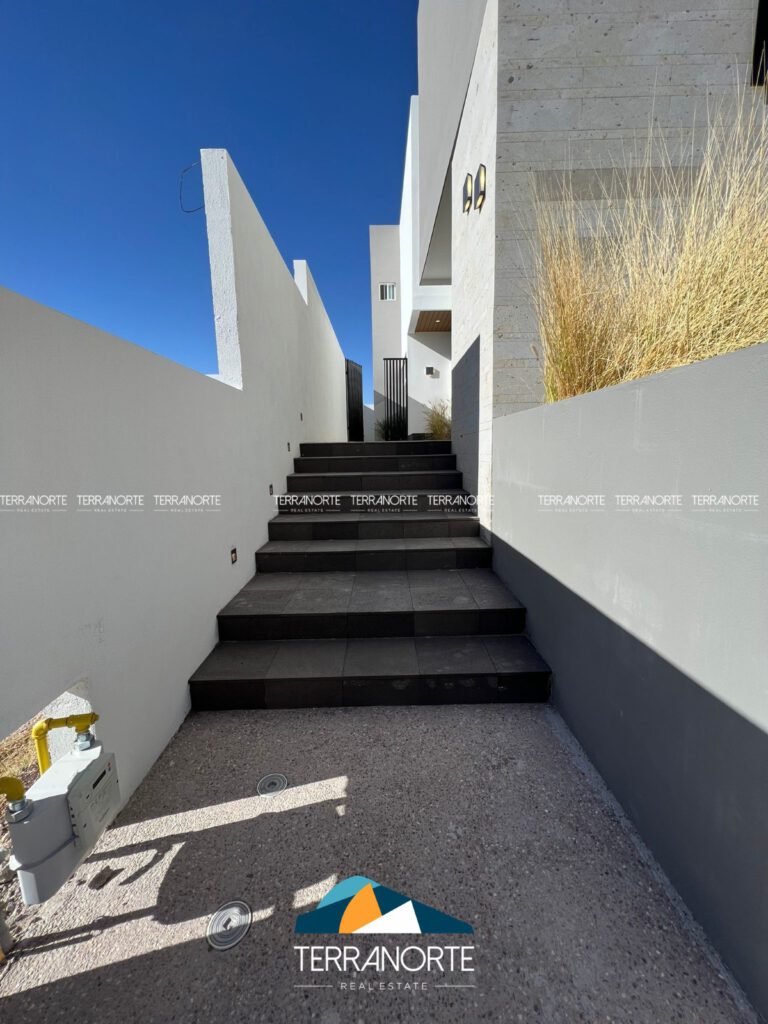 C281A255-6A5B-49D4-AD7D-55B5F63372D9