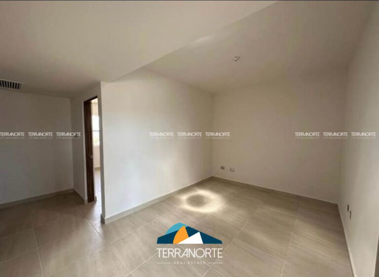 C4A55D50-750D-4CF9-AC8F-1771D03FCE9B