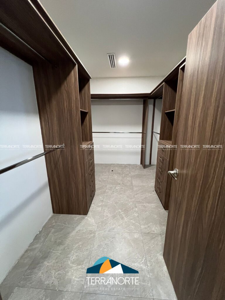 D75F924F-8B91-4897-BB1B-F89D269DFD03