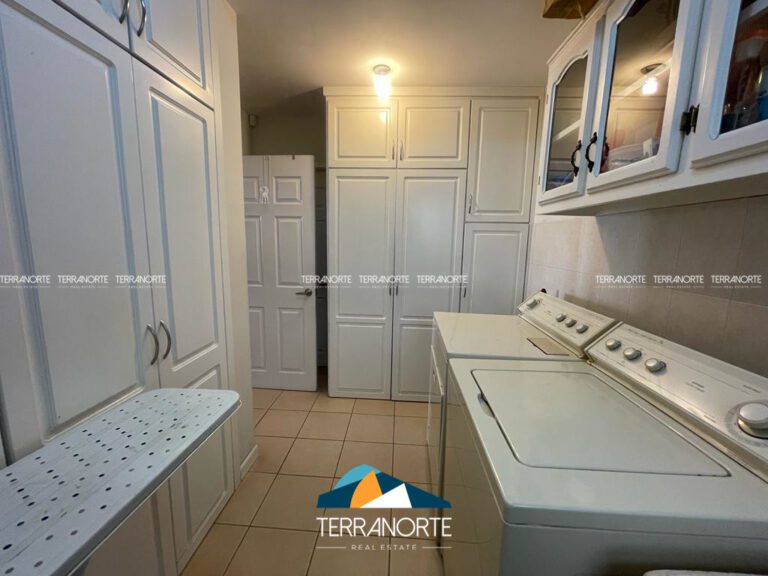 DB18224F-6580-4B94-BC0E-4EAB4E4AF1D4