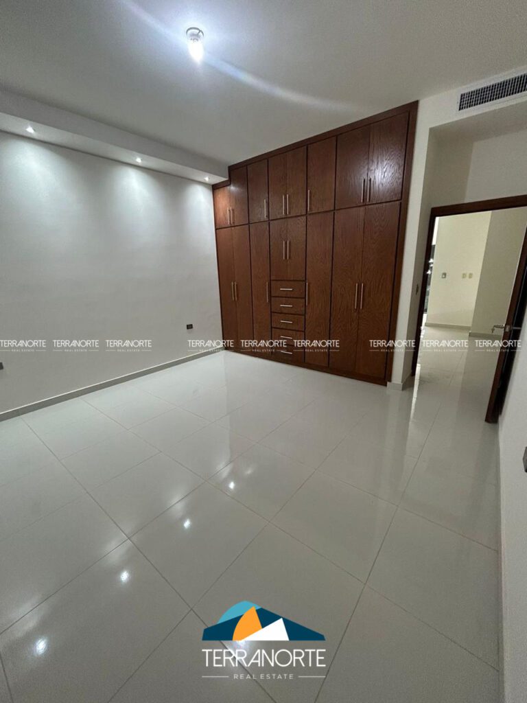 DB508D8A-2938-4FC4-8196-5F542DC537DD