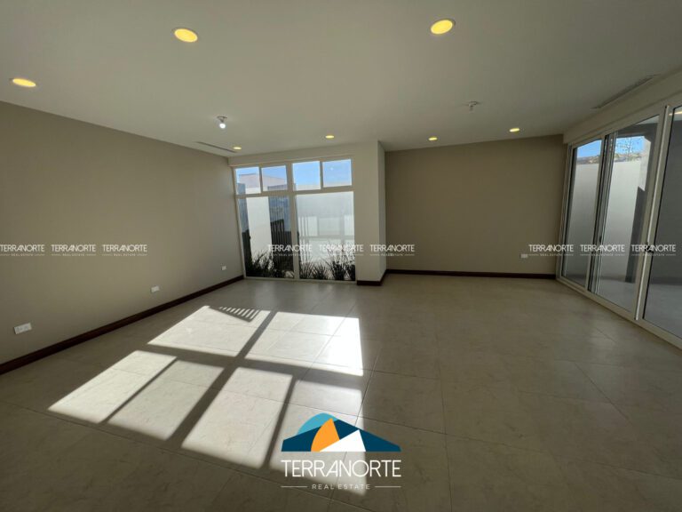 DE97EE4C-6E40-4703-965E-074BB1DBDAD3