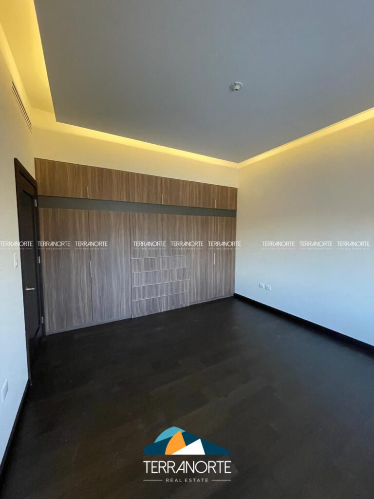 E145D5C5-769B-49CA-B149-93EB3CCF7D35