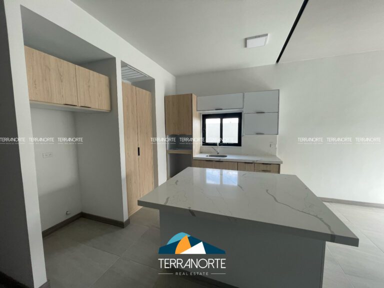 25F3EED9-8AFF-449E-8AE7-FC723EDA78FD