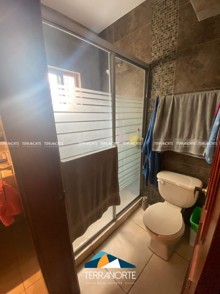 2B9892F8-B20D-4E10-9685-CB53A70D2480