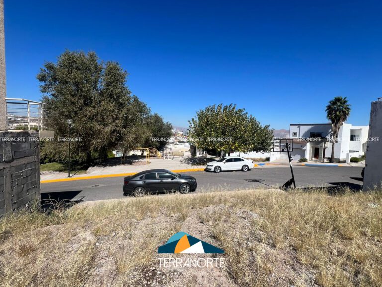 4EEE111F-C504-4A53-B825-AACF85E2D332