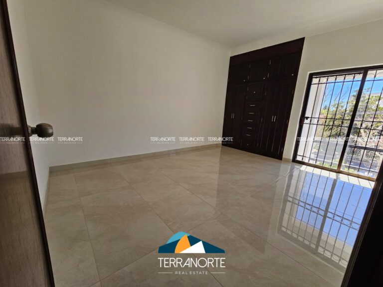 84EA1D38-0312-43F4-91CB-7BF856C15A94