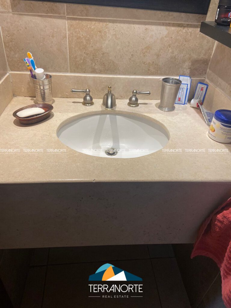 920FBC6D-C7BB-463F-8F13-4BD1F5BD6BF4