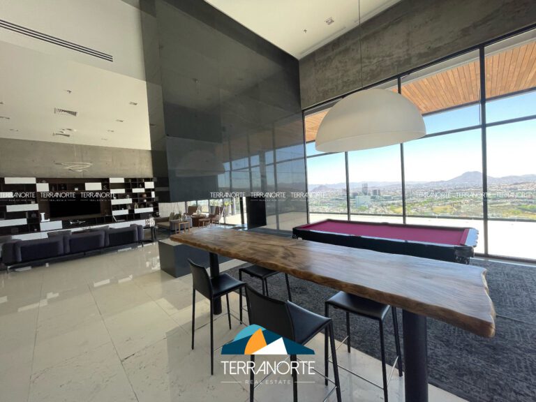 B3378570-B599-47C9-A341-AA3BA8372315