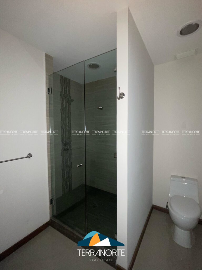 B52DCB01-9F44-49EA-904F-D95AC04DE499