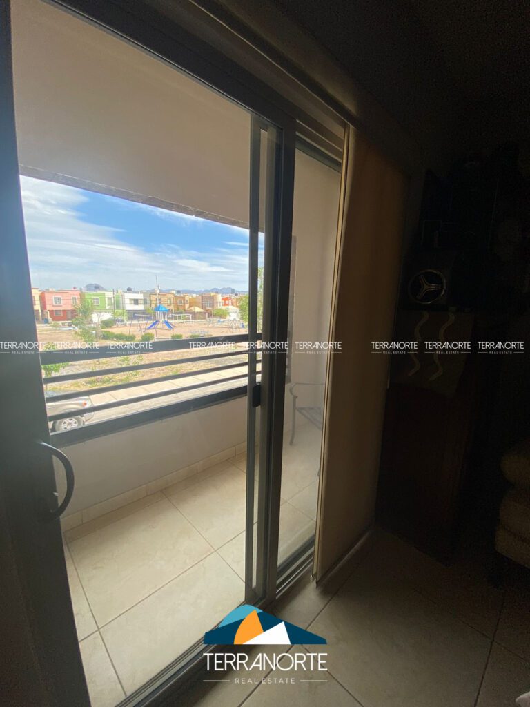 BFD726FB-0F5F-4538-9339-6E8E464ED0F4