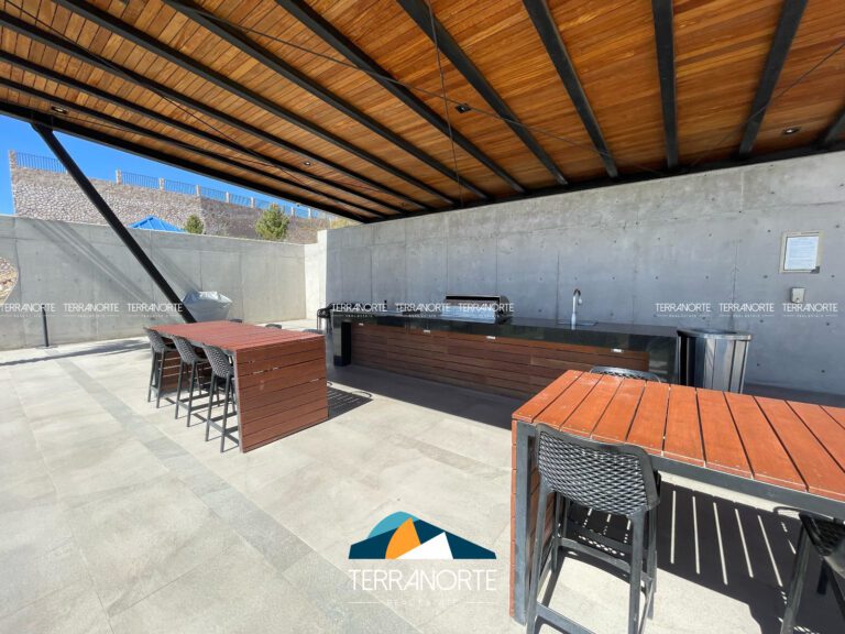 E2D3039D-2A59-4932-A6DD-2C4330DDDFD9