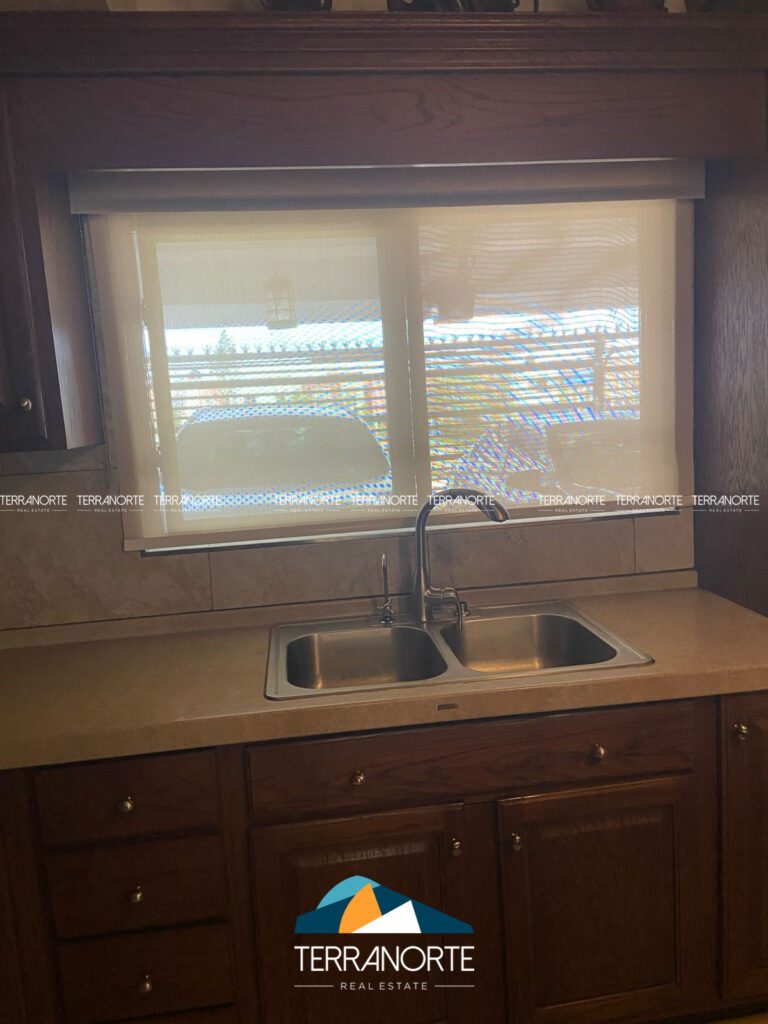 E4A8B5B6-A0C3-4BF8-866D-5C8B810B3622