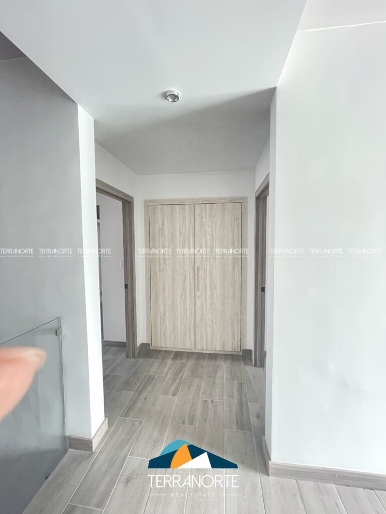 E9BEFB82-F29C-4C78-94F1-F6B197E2E5D4