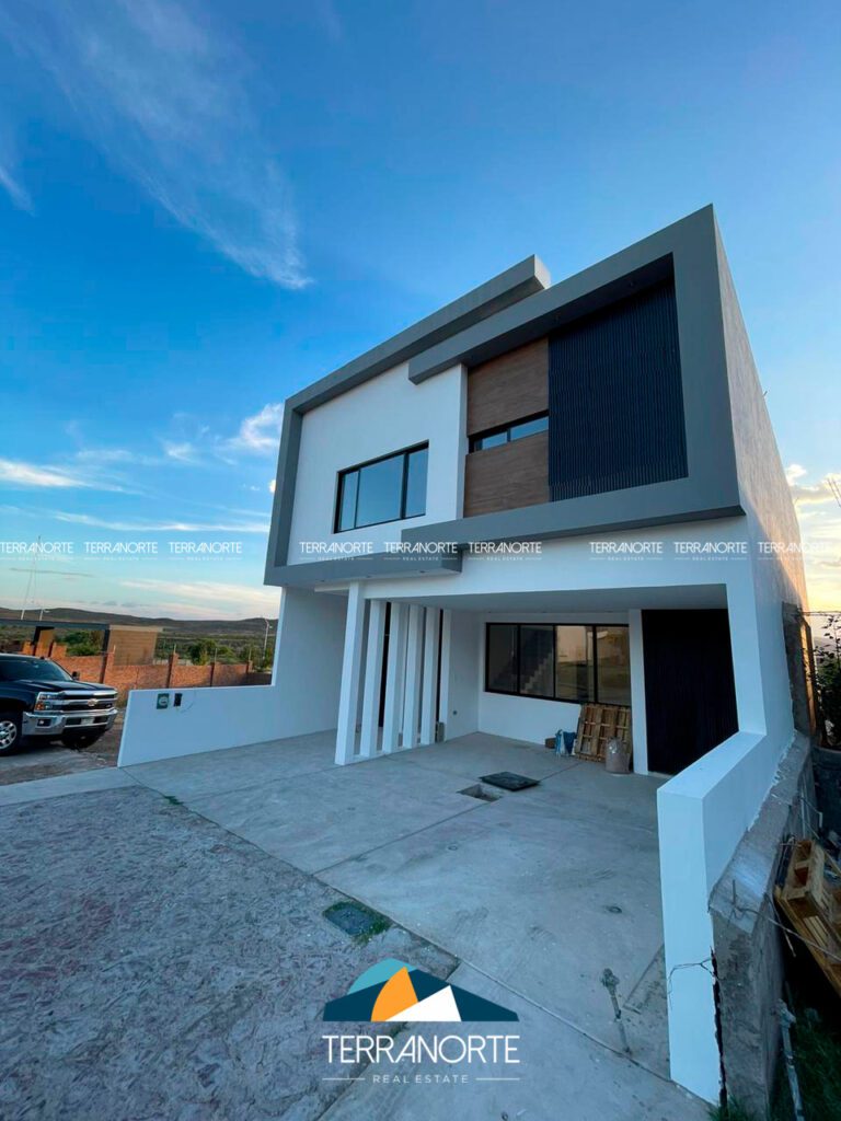 F8A01285-FFFF-4ADB-9333-661A9A840CB9