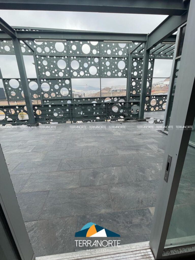 FFAC4945-5C42-4F97-B9A1-416A89CCEB10