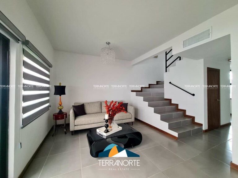 0250ED5C-9DB0-4FD0-A97F-FF4227200268