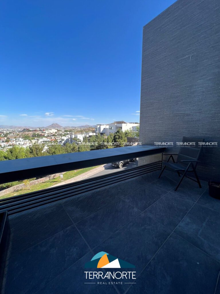 06D7A531-5A08-4B68-983E-C3E25781D98B