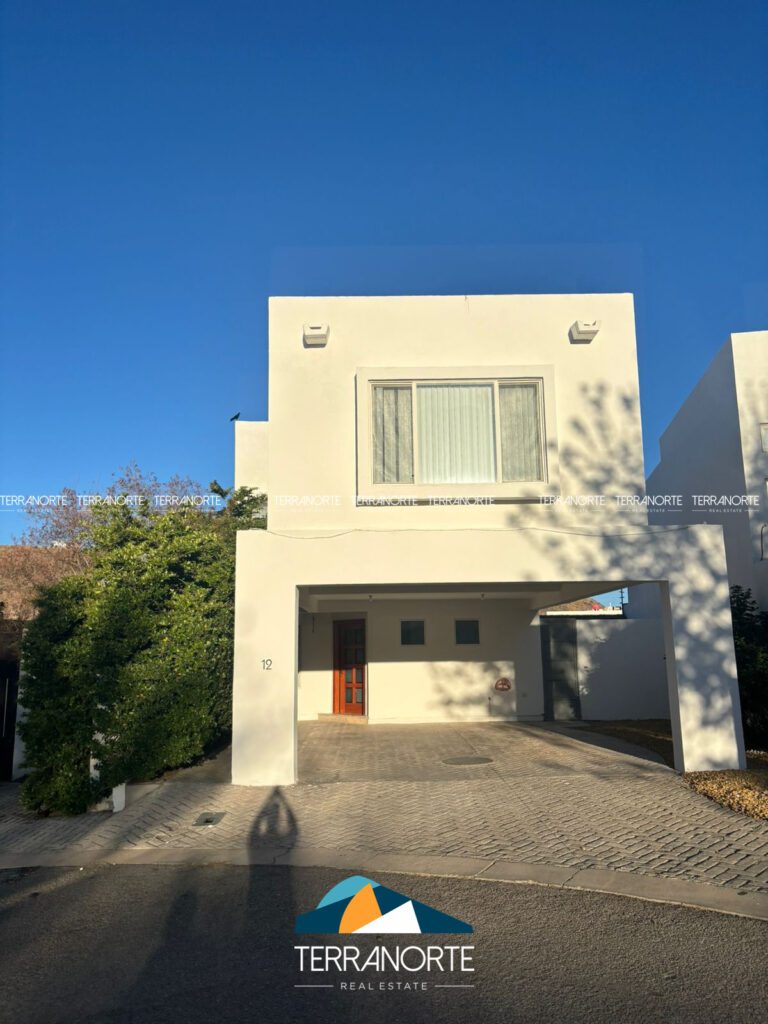 09E0D4C8-F7DA-4984-8D1B-388AD96BBAE1