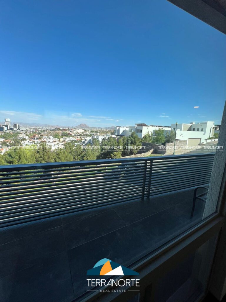 0A66333D-97F7-4C48-8604-4D71E906643C