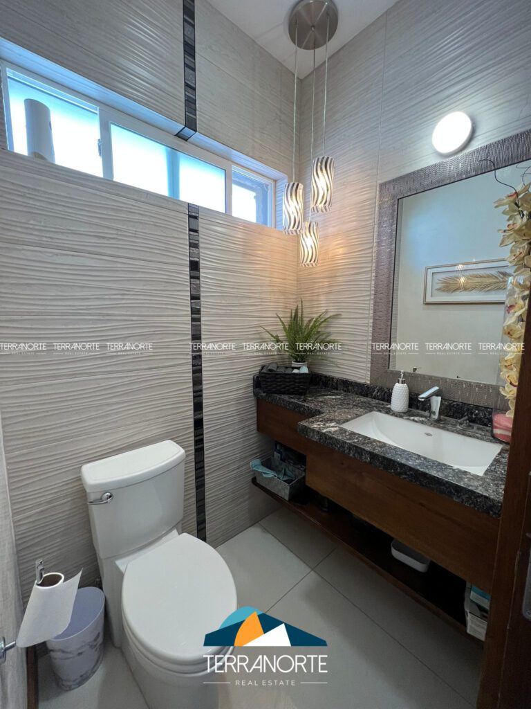 0BB98215-D651-4A57-A76F-DB356C44AB35