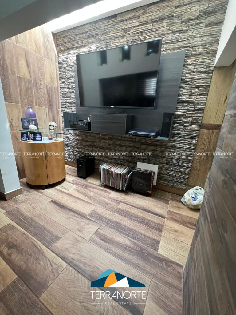 11030A3B-A5A1-4F99-A1CA-61AE1F04C5AD