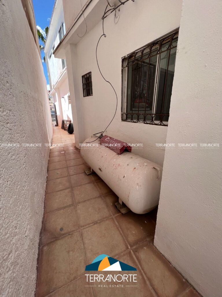 1263BEF7-F976-4C20-93C3-25FCFF7CBB36