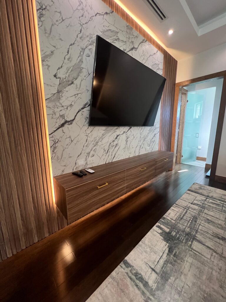 13990A54-A382-4468-B10F-E86B81F1E353