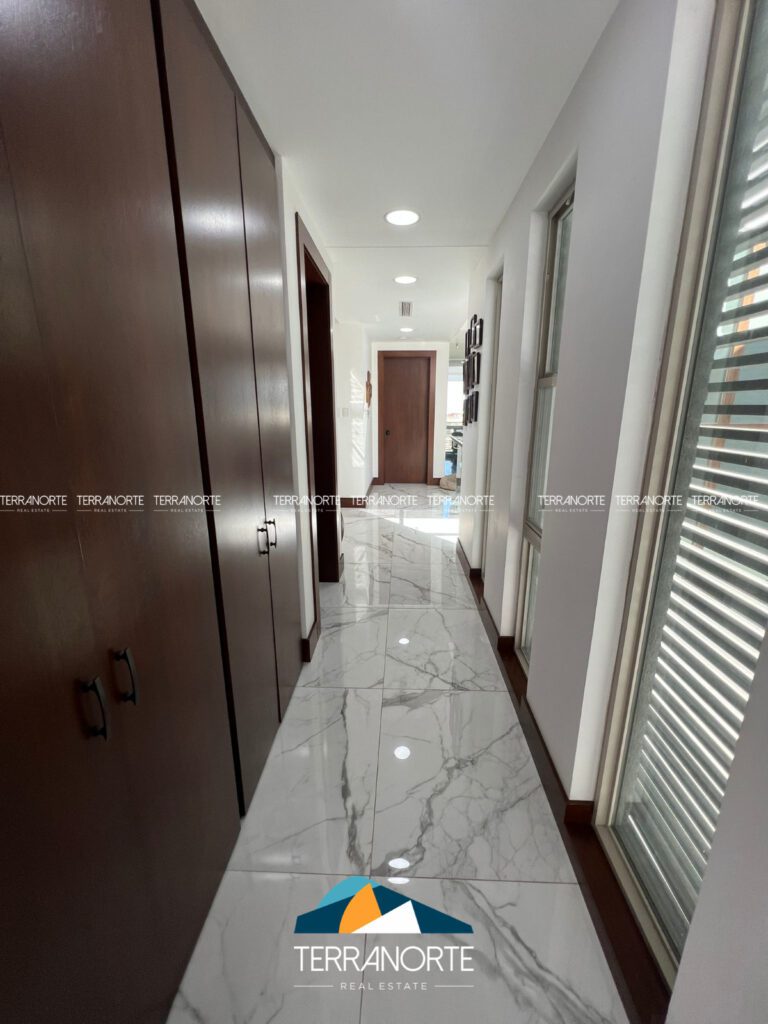 20D9DBB6-1336-4093-8EF5-FF2DAA518854