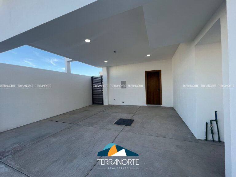 2E4EFB1E-43FF-4510-9A51-C7EB49563255