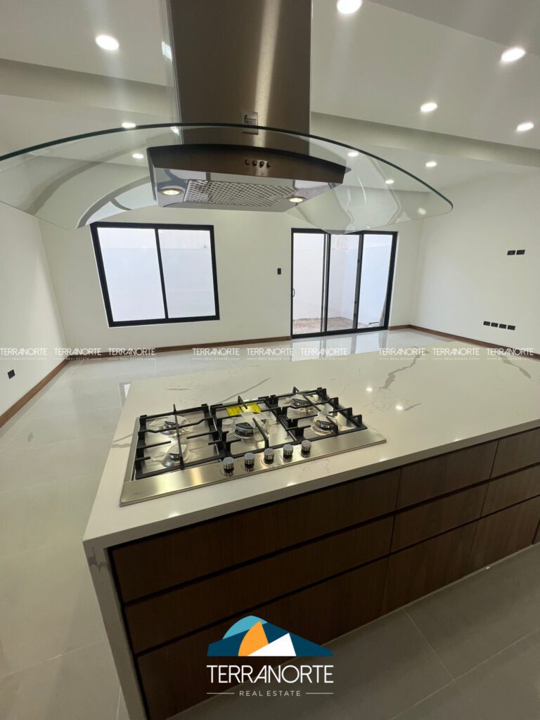 35BC1C3A-0FCB-4135-80DE-92DA1CA3BA27