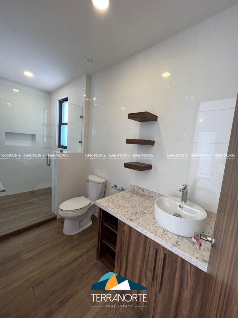 3C753BEF-CCCF-44B5-A86A-371BA0ED2078