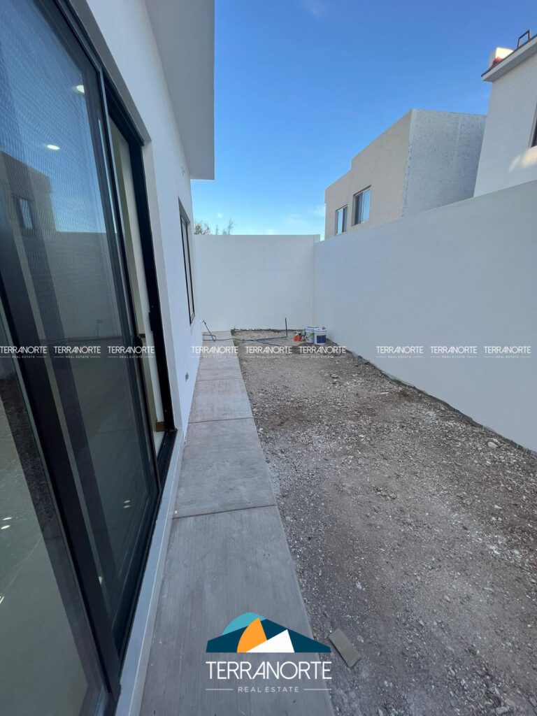 404F3E27-CCDA-4DAA-892F-E0F87BF6DD12