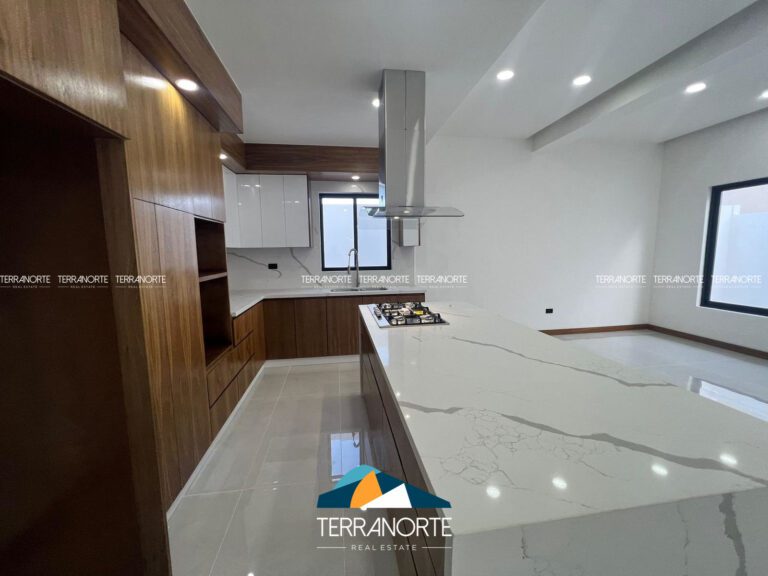 43CF1167-DE70-4364-AEF6-3F899EE2C8C9