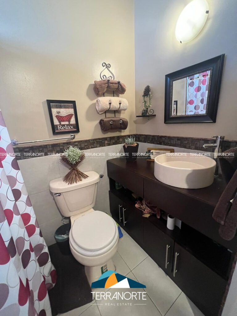 4A1454C7-917A-4C0C-A341-030F4BC760C0