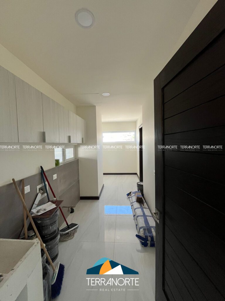 50464BBA-71DB-4051-B667-F04129708C25