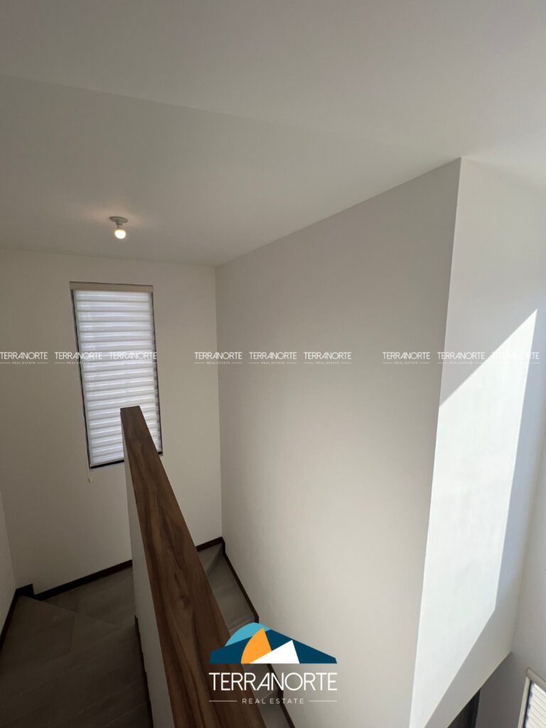 541228ED-BDCC-4EE5-B198-EE98C156ADA2