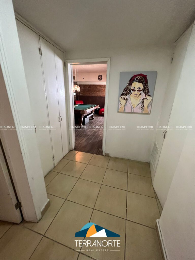 5A9DFEDE-1D1D-4D8F-93CB-08AB3D58CECB