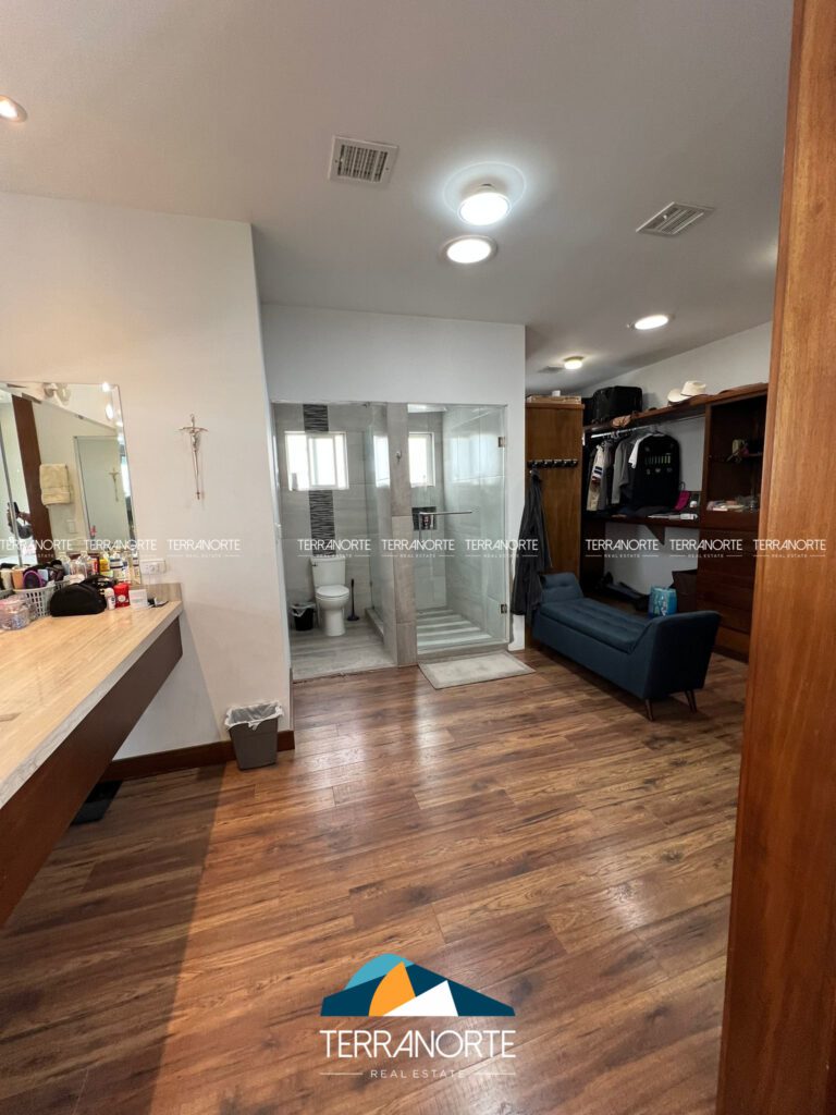 5DD19621-81C1-4C24-B555-DCF0FB7C911B