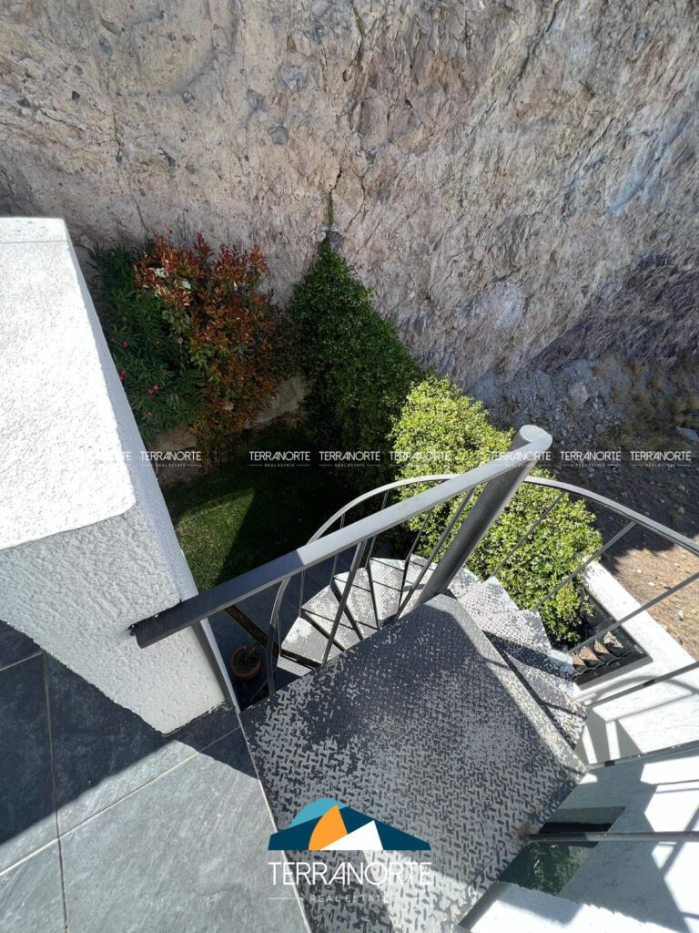 6954169D-B27A-4E66-A681-57215DDC555B