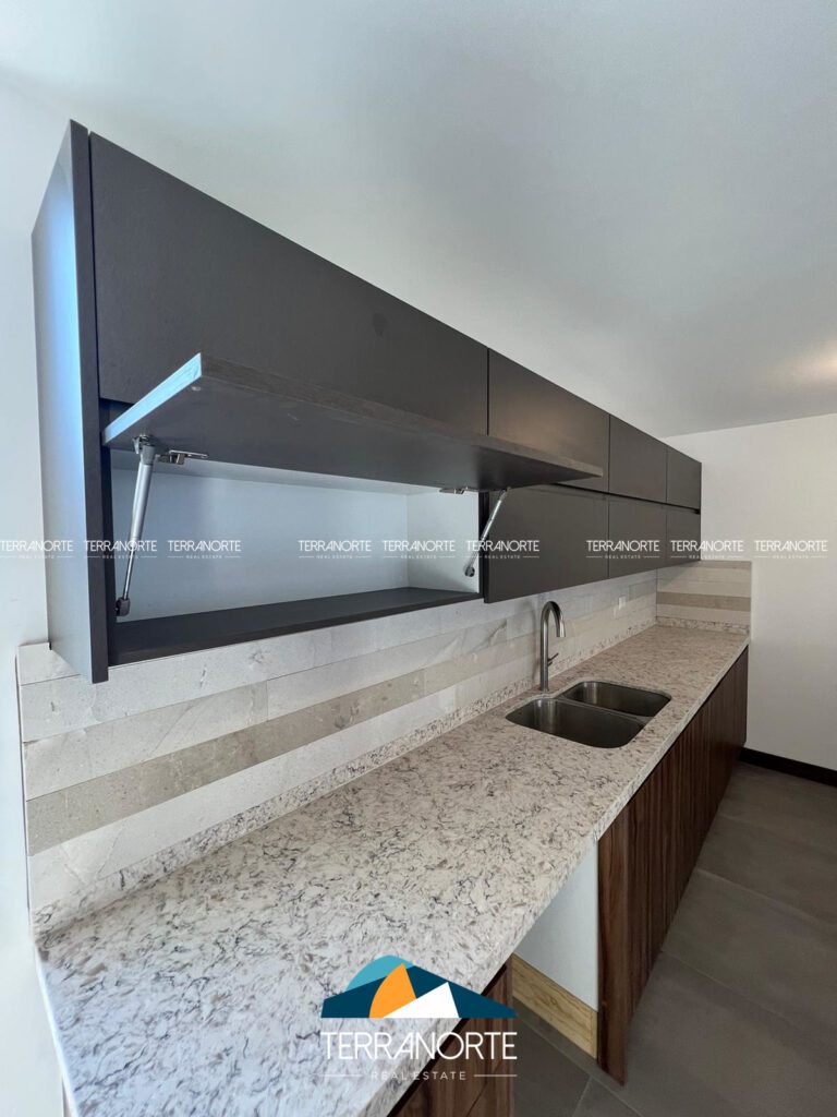 7609FAC1-FB7A-48C0-8ED7-33110AB95454