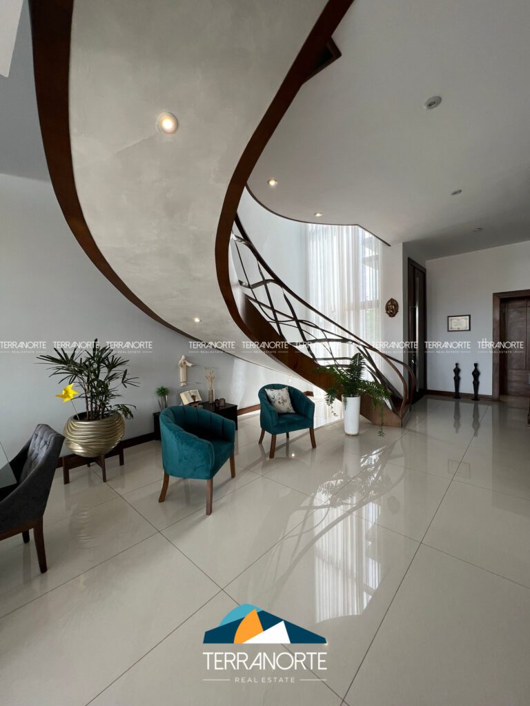 889F8E96-7110-4161-8766-103CD1337850