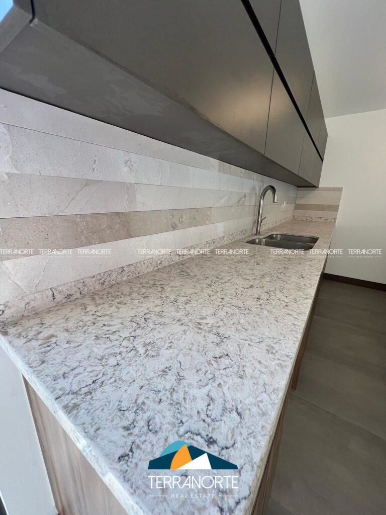 95865781-5344-4834-B2DC-5A3FAEBD3284