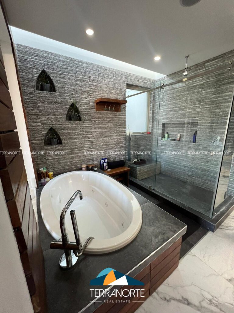 974DC8BF-B48C-4F97-9D8D-EB111444A87A