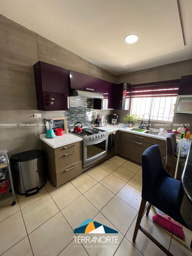 97BCF916-D6E1-4288-9401-DD0F3B2D3E92