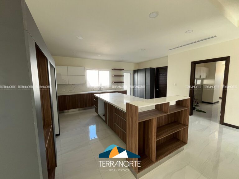 9A9BD5F0-6824-402D-B85D-83A04122F6EA