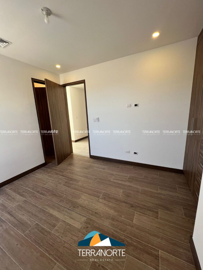 9CB21214-9FDC-44B4-99FF-13765E90896D