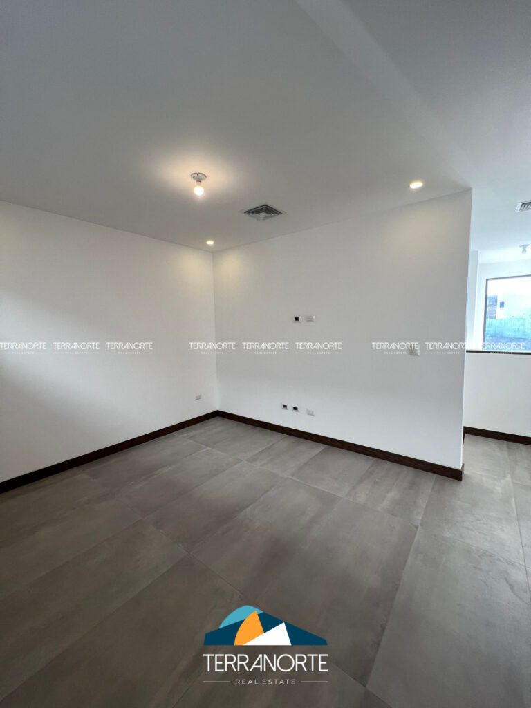 9ED1CA34-3147-4115-AAFA-96301F38F6F1