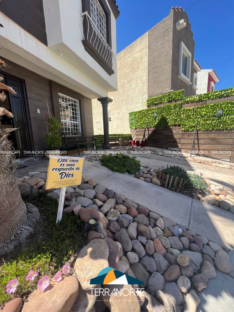 A2CCE0B5-996B-4A53-9965-184D2ADEE708